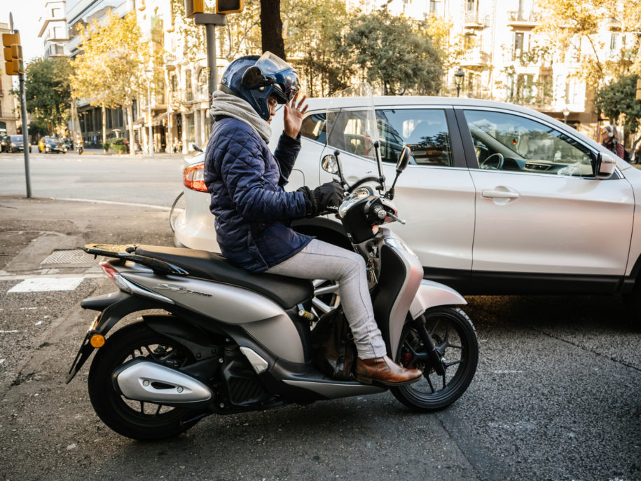 Circulation inter-files interdite en scooter